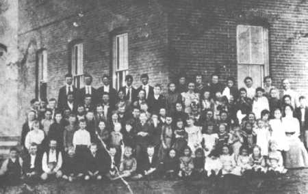 Students 1900-1903